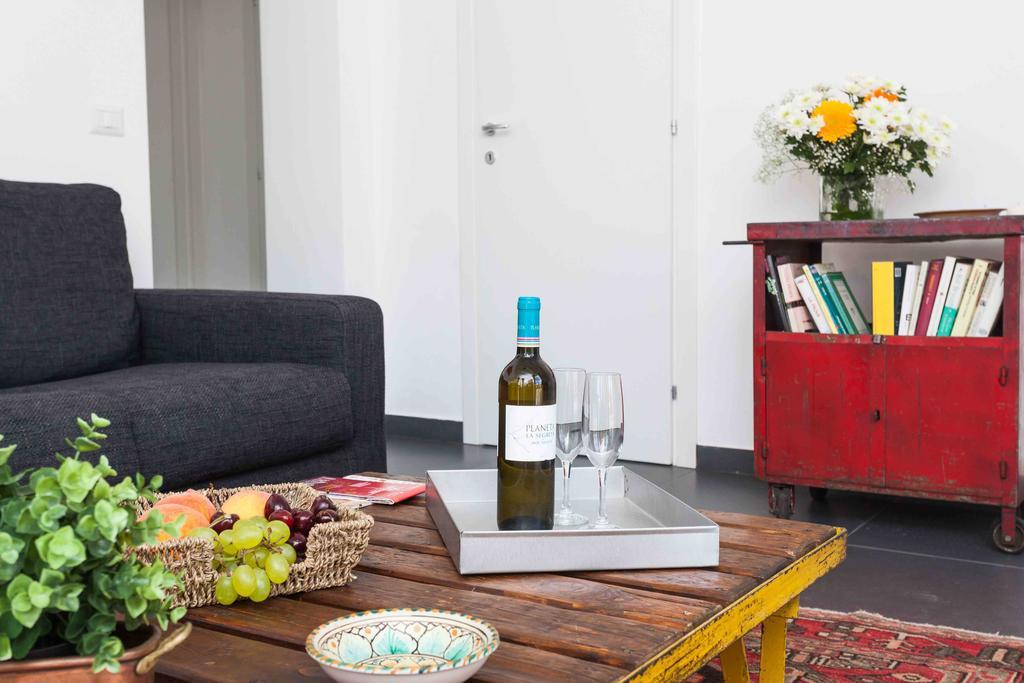 One-Bedroom Apartment Balcony Terrace